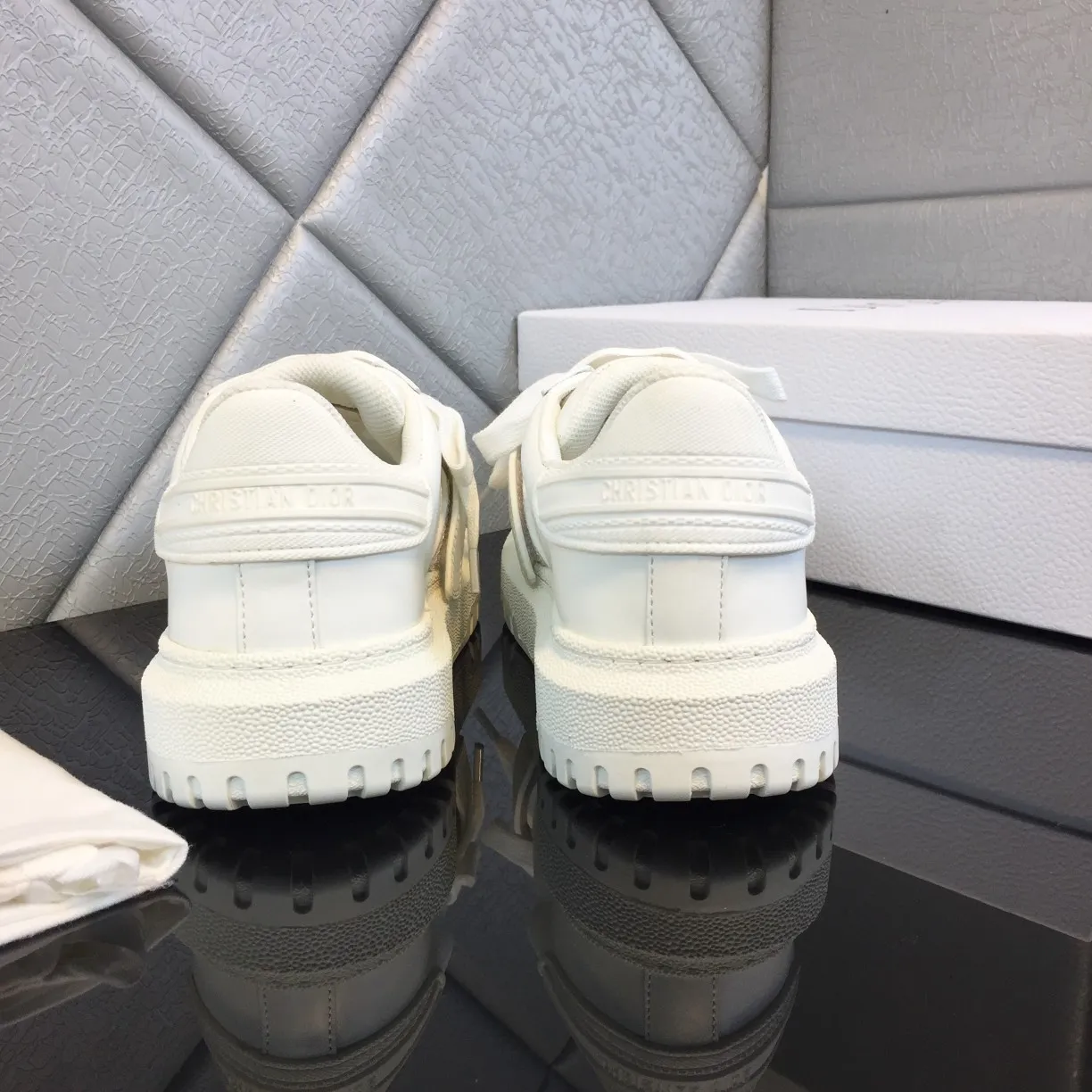 👟👟Ex-factory price 480👟👟 dior shell shoes, 2021 new colors, complete colors, quality depends on the details, welcome to see the board. The outsole is made of original T👟👟 ex-factory price U outsole, size: 35-41 (41 is custom-made, first order)